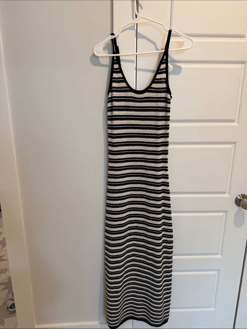 Universal Thread Black and White Striped Sleeveless Maxi Dress